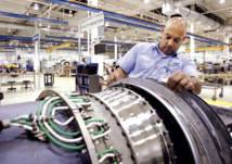 دبي لصناعات الطيران المحدودة تحقق أرباح قياسية في 2015