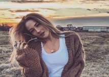 بالصور.. زوجة نجم ريال مدريد تدفعه للرحيل إلى ميلان