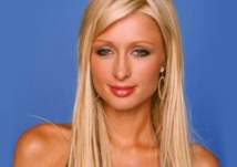 باريس هيلتون تصدم جمهورها بصورة فاضحة