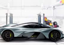 سيارة السباقاتAM-RB 001  هايبركار الثورية: تحفة تعاون أستون مارتن وفريق ريد بول