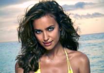 بالصور.. صديقة رونالدو السابقة في إطلالة مثيرة على البحر