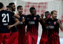 بالصور.. الأهلي بطلاً لكأس السوبر الإماراتي المغربي