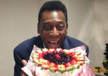 بالصور.. هكذا احتفل الأسطورة بيليه بعيد ميلاده الـ 76