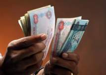 الإمارات: لا ضرائب على دخل الأفراد