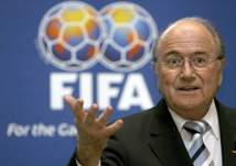 بلاتر يكشف قرار محكمة التحكيم الرياضي ضد إيقافه 6 سنوات