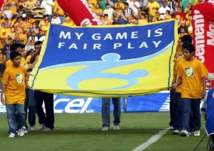 بالفيديو.. مباراة قطر وفلسطين تشهد أروع مثال للروح الرياضية