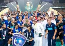 بالصور.. الهلال بطلاً لكأس الملك بفوز مثير على الأهلي