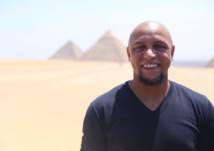 بالصور.. أساطير ريال مدريد في أحضان الأهرامات