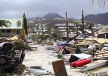 الشركات الأمريكية تحقق مكاسب خيالية بسبب الاعاصير!