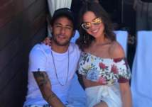 بالفيديو.. "قُبلة" تكشف عودة نيمار لصديقته السابقة