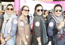 بالصور.. سعوديات لأول مرة في مباراة سلة بجدة