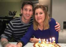 بالصور.. في عيد الأم.. أشهر أمهات نجوم الكرة