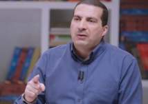 رد فعل عمرو خالد بعد الهجوم العنيف عليه بسبب إعلان الدواجن (فيديو)