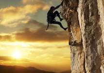 سعودي حاول تسلق جبل بأمريكا.. وهذا ما حدث له!