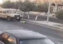 رد فعل سريع من سائق "شاص" يمنع وقوع كارثة على أحد طرق السعودية (فيديو)