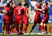 بالفيديو.. نجم ليفربول ينظف حمامات مسجد في إنجلترا