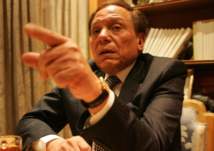 إعلامي مصري: عادل إمام هو أول من تصدى لظاهرة الإرهاب (فيديو)