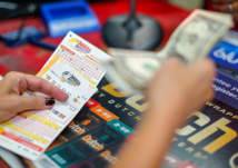 الإعلان عن أكبر جائزة يانصيب على الإطلاق في الكريسماس