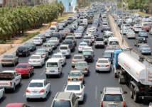 شاهد ما فعله رجل أمن سعودي مع مسن على أحد طرقات المملكة (فيديو)