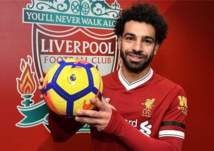 قرار جديد بشأن تجديد عقد "محمد صلاح"!