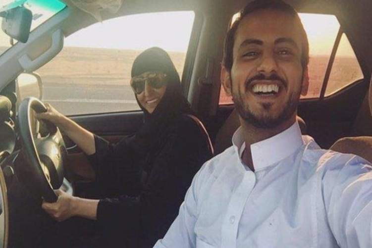 ما هي حقيقة عبور مواطنة سعودية لمنفذ حدودي وهي تقود سيارة؟