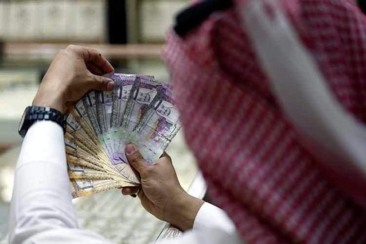 السعوديون ينفقون مليار ريال على مصاريف العيد