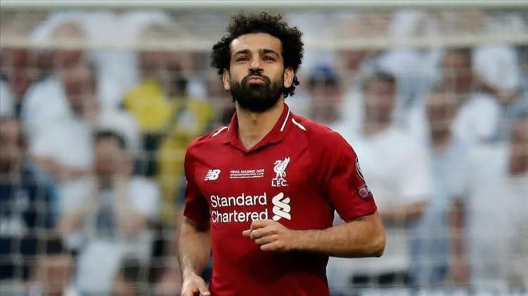 محمد صلاح يتنافس مع أساطير اللعبة على جائزة أفضل لاعبي القرن الـ21