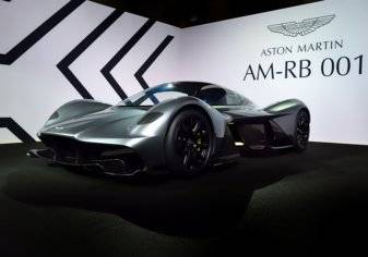 أستون مارتن تكشف عن سيارة السباقاتAM-RB 001  هايبركار الثورية