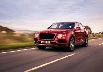 BENTLEY BENTAYGA V8: قوّة، فخامة، استخدامات متعدّدة وسمات رياضية