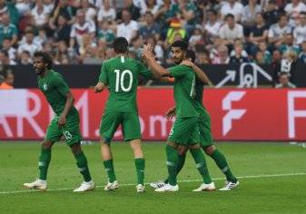 دراسة بريطانية تكشف "خدعة" في قميص المنتخب السعودي بالمونديال