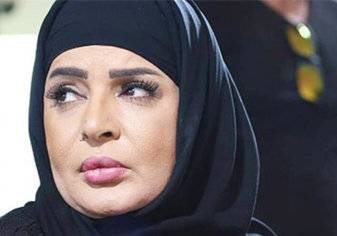 فنانة خليجية تخلع الحجاب بعد 5 شهور فقط