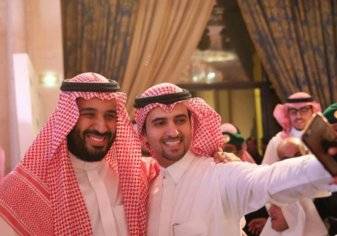 سيلفي محمد بن سلمان ..الامير الشاب الأقرب للشعب (صور)