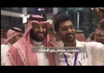 بالفيديو.. محمد بن سلمان يفاجئ زوار المركز التجاري بالإمارات