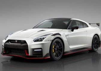 نيسان تكشف النقاب عن GT-R Nismo الجديدة خلال فعاليات معرض نيويورك للسيارات (صور)