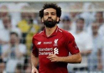 محمد صلاح يتنافس مع أساطير اللعبة على جائزة أفضل لاعبي القرن الـ21