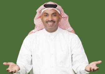 شاهد.. طارق العلي يرتدي الحجاب ويشبه نفسه بـ "الخادمة"!