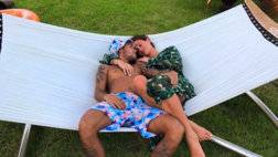 3D3261BA00000578-4222884-Barcelona_striker_Neymar_posted_a_picture_of_him_on_a_hammock_wi-a-27_1487073573688.jpg