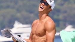 cristiano-ronaldo-shirtless-vacation-06012015-lead01-900x675.jpg