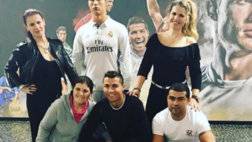 sr4-25122016-The-unique-Christmas-greeting-of-Cristiano-Ronaldo-and-family-001.jpg