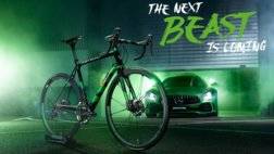 دراجة مرسيدس Beast of the green hell