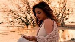 90-202050-singer-egyptian-angham-new-clip-4.jpeg