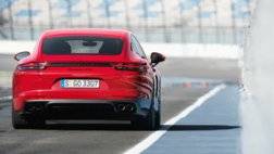 Porsche-Panamera_GTS-2019-1280-08.jpg