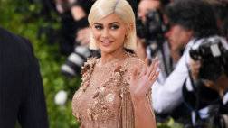 kylie-jenner-wave-met-gala-2017-a-lk-billboard-1548.jpg