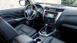 Nissan-Navara-N-Guard-Interieur.jpg