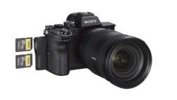 Sony-a7R-IV-mirrorless-camera-13.jpg