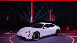 Porsche-Taycan-2020-1024-0b.jpg