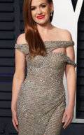 10240282-6741777-Hollywood_beauty_Isla_Fisher_looked_fabulous_in_a_glittering_gow-a-246_1551084466829 copy.jpg